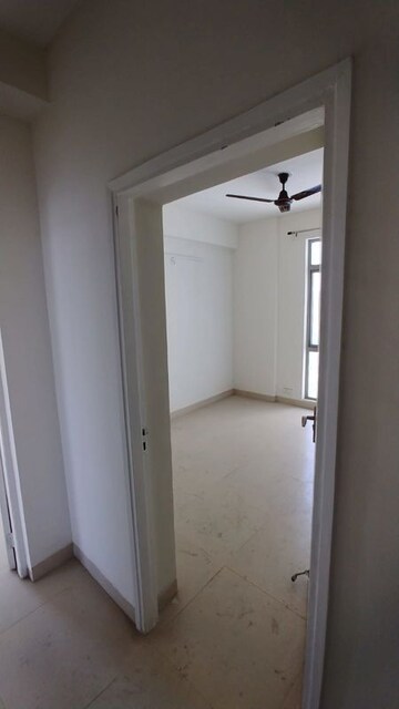 Room in 4 BHK Apartment at Paras Dews, Sector 106 – for Sale