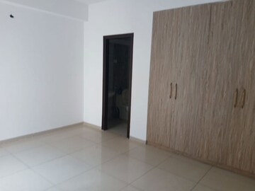 Room in 2 BHK Apartment at Gulshan Bellina, Sector 16 Greater Noida – for Sale