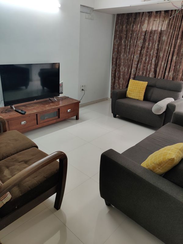 2 BHK + Store Room Apartment For Rent in Group Seven Rushi Heights