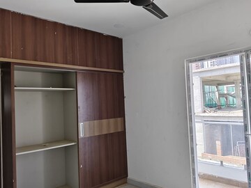 Furnished Amenities in 2 BHK Apartment at Green Hills Manikonda, Manikonda – for Rent