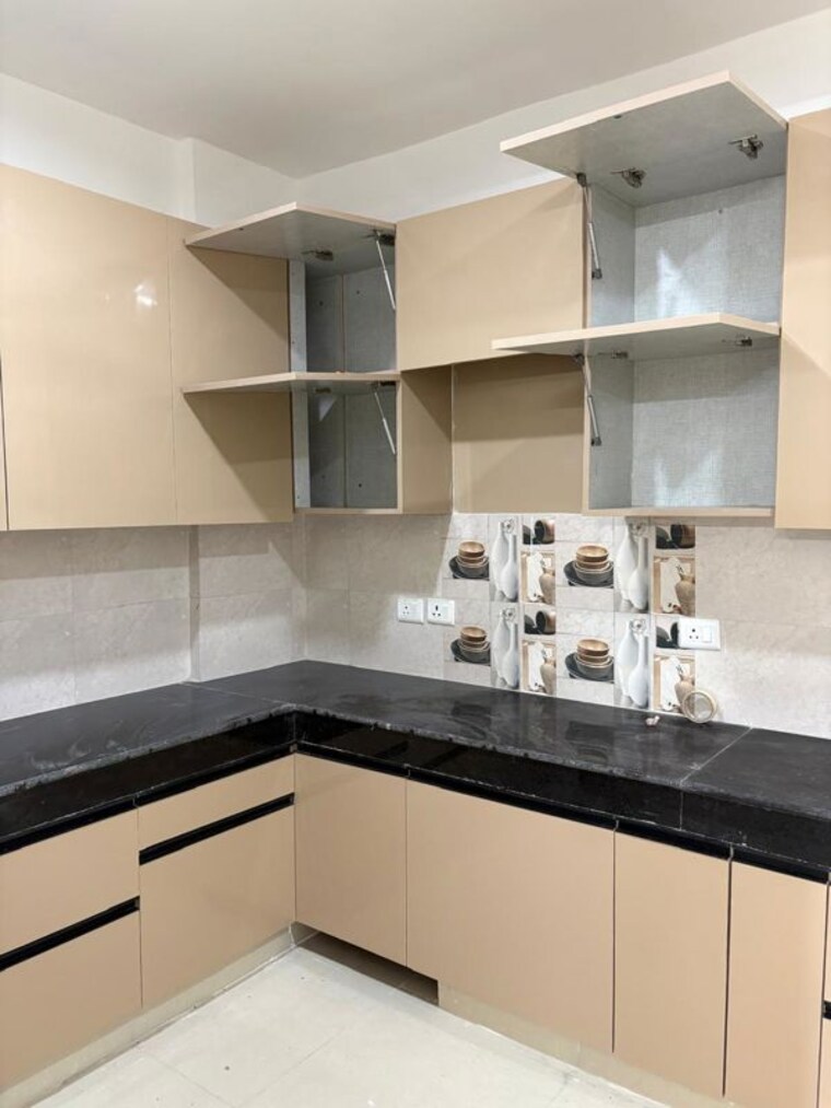 Kitchen, dwarka 3 Bedroom 1500 Sq.Ft. Apartment In Dwarka Delhi 10077765