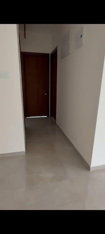 Room in 2 BHK Apartment at Sheth Auris Bliss, Malad West – for Rent