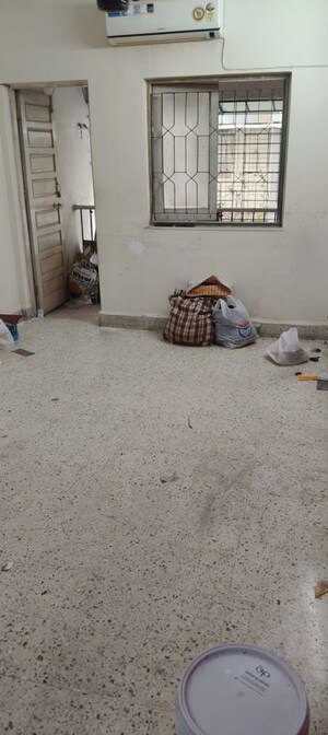 Parking in 2 BHK Apartment at Vrindavan CHS Thane West, Vrindavan Society – for Rent