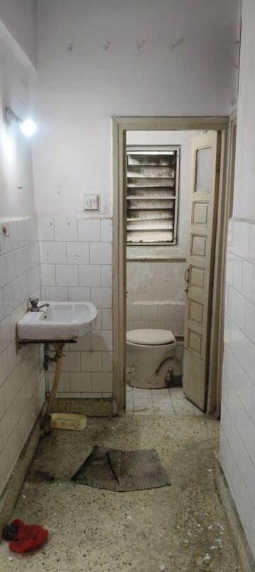 Bathroom in 2 BHK Apartment at Vrindavan CHS Thane West, Vrindavan Society – for Rent