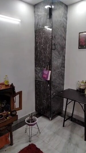 Furnished Amenities in 3 BHK Builder Floor at Param Puri – for Sale