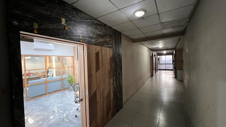 Room, makarba Commercial Office Space 563 Sq.Ft. In Makarba Ahmedabad 10079119
