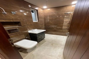 Team Area in 3 BHK Builder Floor at Kheri Kalan – for Sale