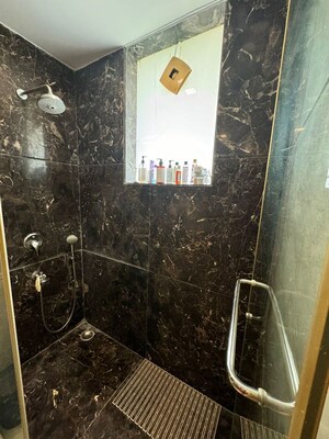 Bathroom in 3 BHK Builder Floor at SS The Palladians, Sector 47 – for Rent