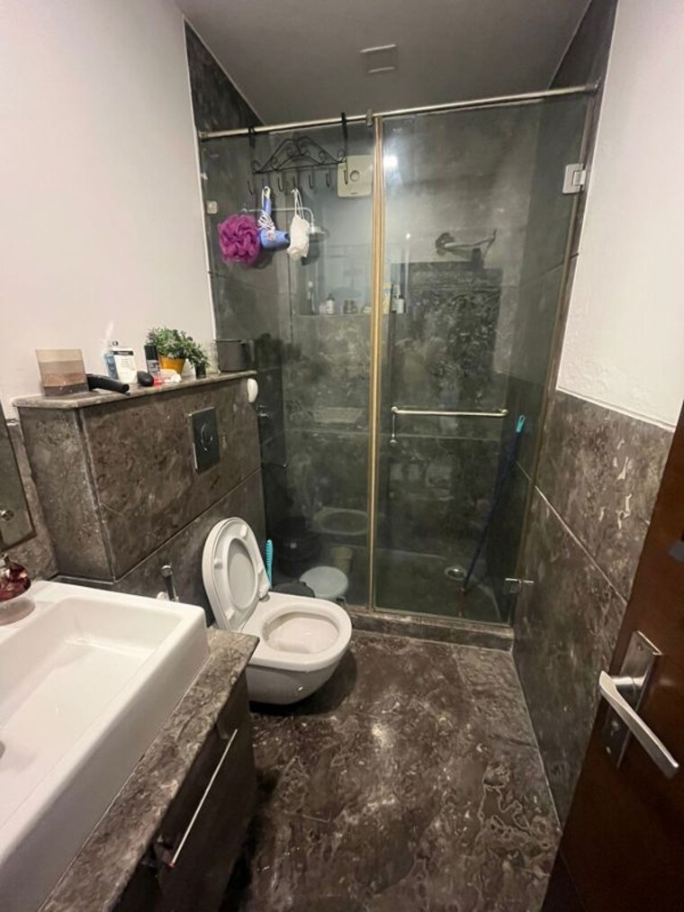 Bathroom, ss-the-palladians 3 Bedroom 1950 Sq.Ft. Builder Floor In Sector 47 Gurgaon 10078995