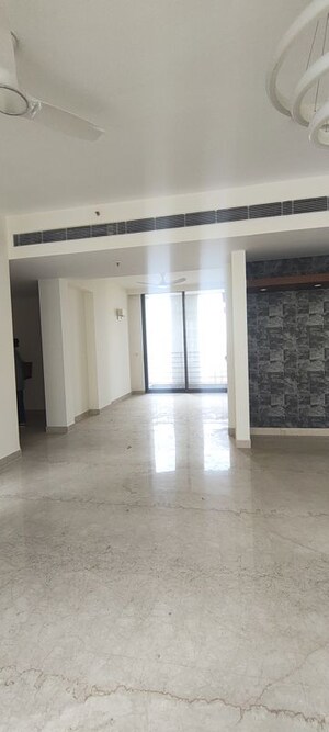 Building Lobby in 3 BHK Apartment at M3M Golf Estate, Sector 65 – for Rent