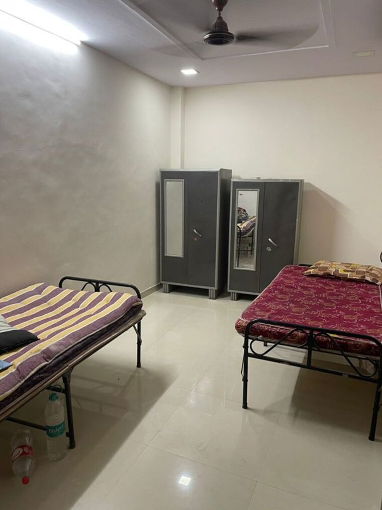 Bedroom, chembur Pg For Boys In Chembur 10079148
