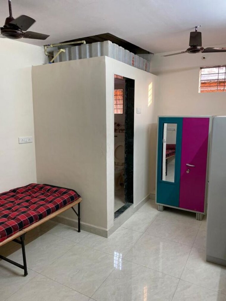 Bedroom, chembur Pg For Boys In Chembur 10079148