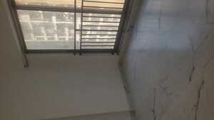 Room in 1 BHK Apartment at Dynamix Avanya, Dahisar East – for Sale