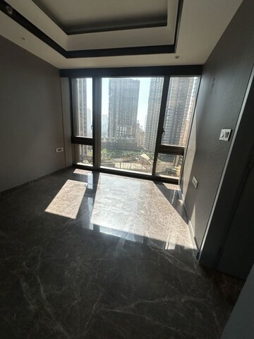 Room in 3 BHK Apartment at Lodha Trump Tower, Worli – for Rent