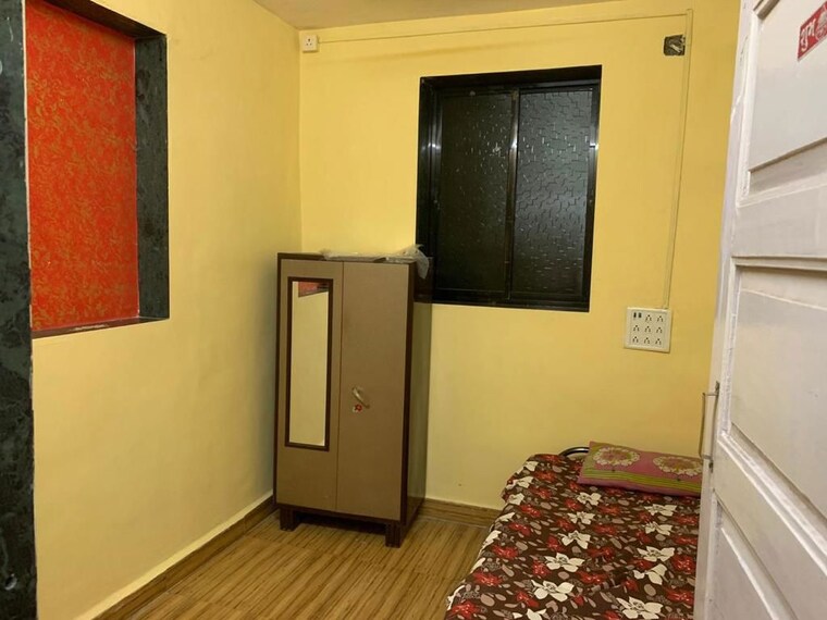 Room, chembur Pg For Boys In Chembur 10079160