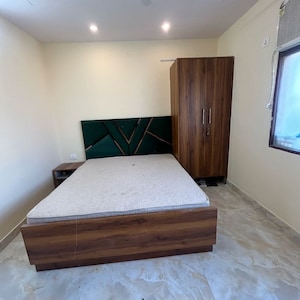 Bedroom in 1.5 BHK Builder Floor at DLF City Phase III, Dlf Cyber City – for Rent