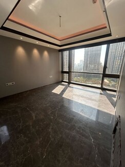 3 BHK + Servant Room Apartment For Rent in Lodha Trump Tower