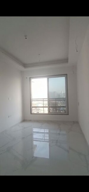 Room in 2 BHK Apartment at Pramanik Walchand Paradise, Mira Road – for Rent