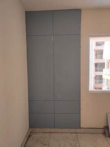 Room in 3 BHK Apartment at Windlass River Valley, Harrawala – for Rent