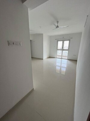 Room in 3 BHK Apartment at Kohinoor Zen Estate, Kharadi – for Rent