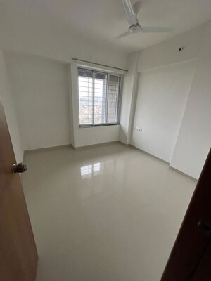 Room in 3 BHK Apartment at Kohinoor Zen Estate, Kharadi – for Rent