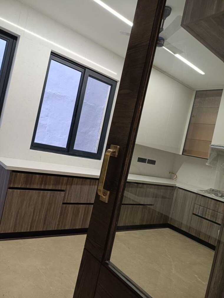 undefined, new friends colony 4 Bedroom 500 Sq.Yd. Builder Floor In New Friends Colony Delhi 10079326