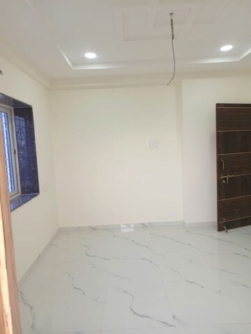 Room in 2 BHK Apartment at Manish Nagar – for Rent