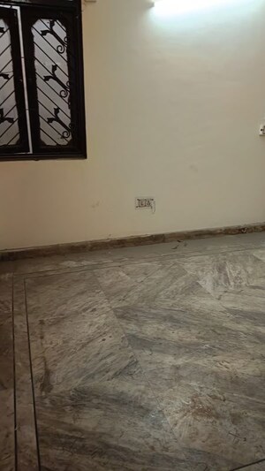 Room in 1 BHK Builder Floor at Shalimar Garden Extension I – for Sale