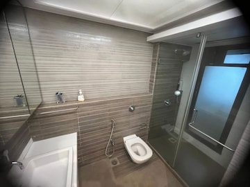Bathroom in 4 BHK Apartment at Santacruz West – for Rent