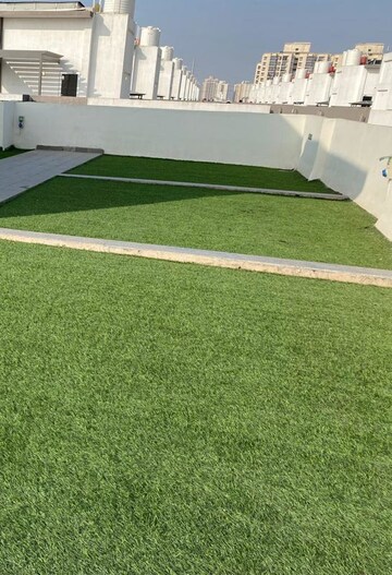 3 BHK Builder Floor – Garden View at Hong Kong Bazaar, Sector 57 - for Rent