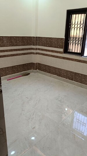 Balcony in 1 BHK Builder Floor at Shalimar Garden Extension I – for Sale