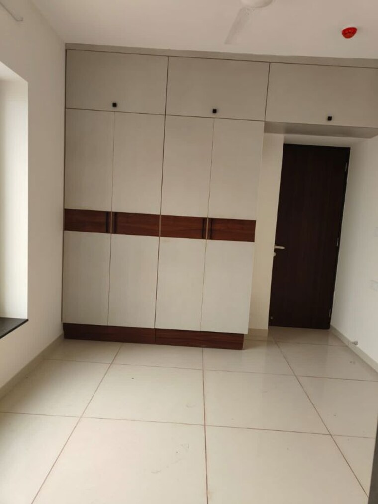 Room, yashwin-orizzonte-phase-2 3 Bedroom 1100 Sq.Ft. Apartment In Kharadi Pune 10079347
