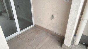 Room in 2 BHK Apartment at Signature Global City, Sector 37d – for Rent