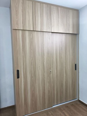 Furnished Amenities in 2 BHK Apartment at Signature Global City, Sector 37d – for Rent