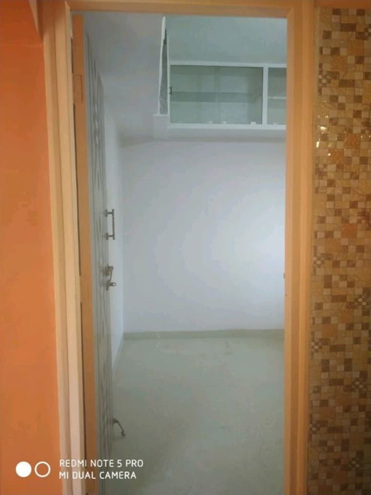 Bathroom, shreeji-kripa 1 Bedroom 450 Sq.Ft. Apartment In Andheri East Mumbai 10079376
