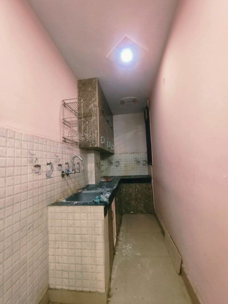 Kitchen, dwarka mor 1 Bedroom 360 Sq.Ft. Builder Floor In Dwarka Mor Delhi 10079379