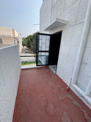 Balcony in 2 BHK Independent House at Rajendra Nagar – for Rent