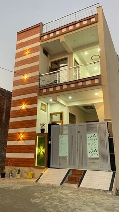 3 BHK + Servant Room Independent House For Sale in Chandrabani