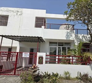  Independent House – Exterior View View at Sushant Golf City - for Rent