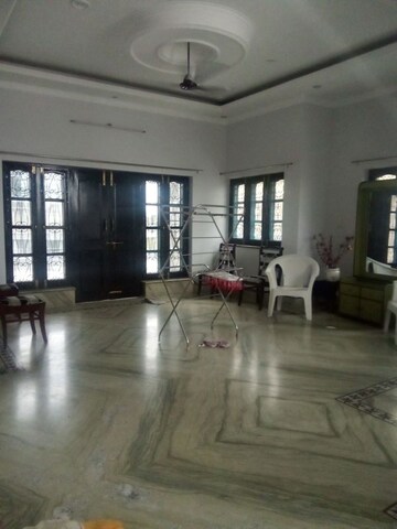 Living Room in 3 BHK Independent House at Gms Road – for Rent