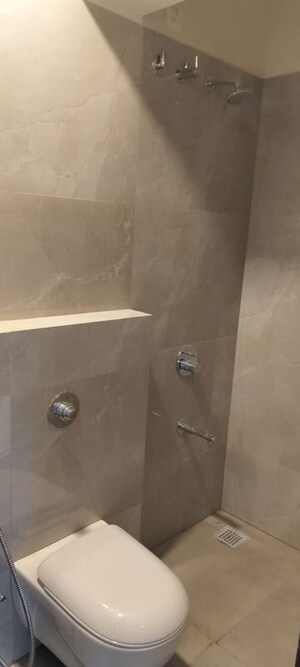 Furnished Amenities in 3 BHK Apartment at Jewel Crest, Mahim – for Sale