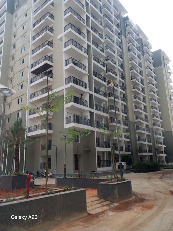 3 BHK + Pooja Room 1915 Sq.Ft. Apartment in Vasavi Lake City