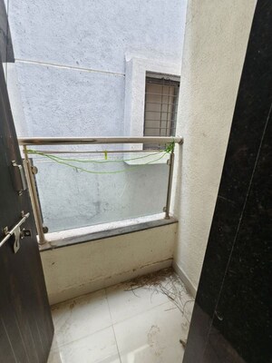 Balcony in 1 BHK Apartment at Mahesh Apartment, Sadashiv Peth – for Rent
