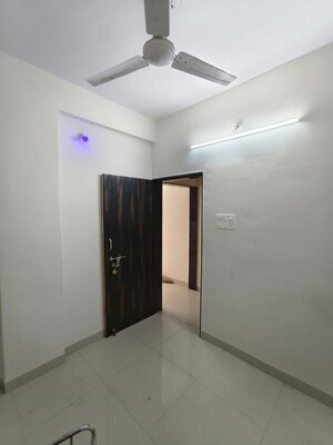 Bedroom in 1 BHK Apartment at Mahesh Apartment, Sadashiv Peth – for Rent