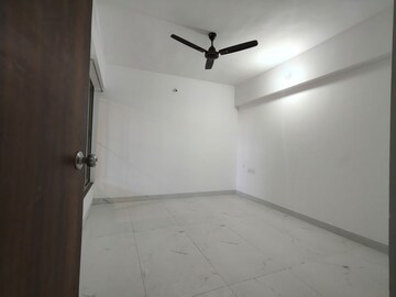 Room in 2 BHK Apartment at Excellaa Panama Park, Lohgaon – for Rent