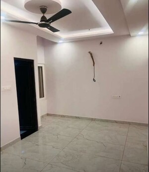 Room in 3 BHK Apartment at Lalbagh – for Rent