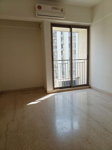 Room in 3 BHK Apartment at Andheri East – for Rent