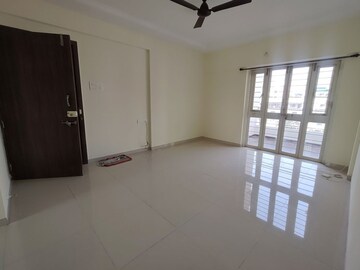 Room in 2 BHK Apartment at Vijayalaxmi Laxmisatyam Residency, Dhanori – for Rent
