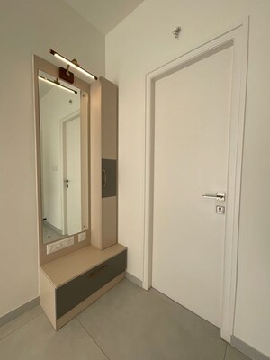 Room in 3 BHK Apartment at Casagrand Boulevard, Hennur Road – for Rent