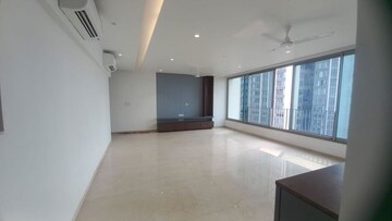 3 BHK Apartment For Sale in Oberoi Realty Esquire, Goregaon East